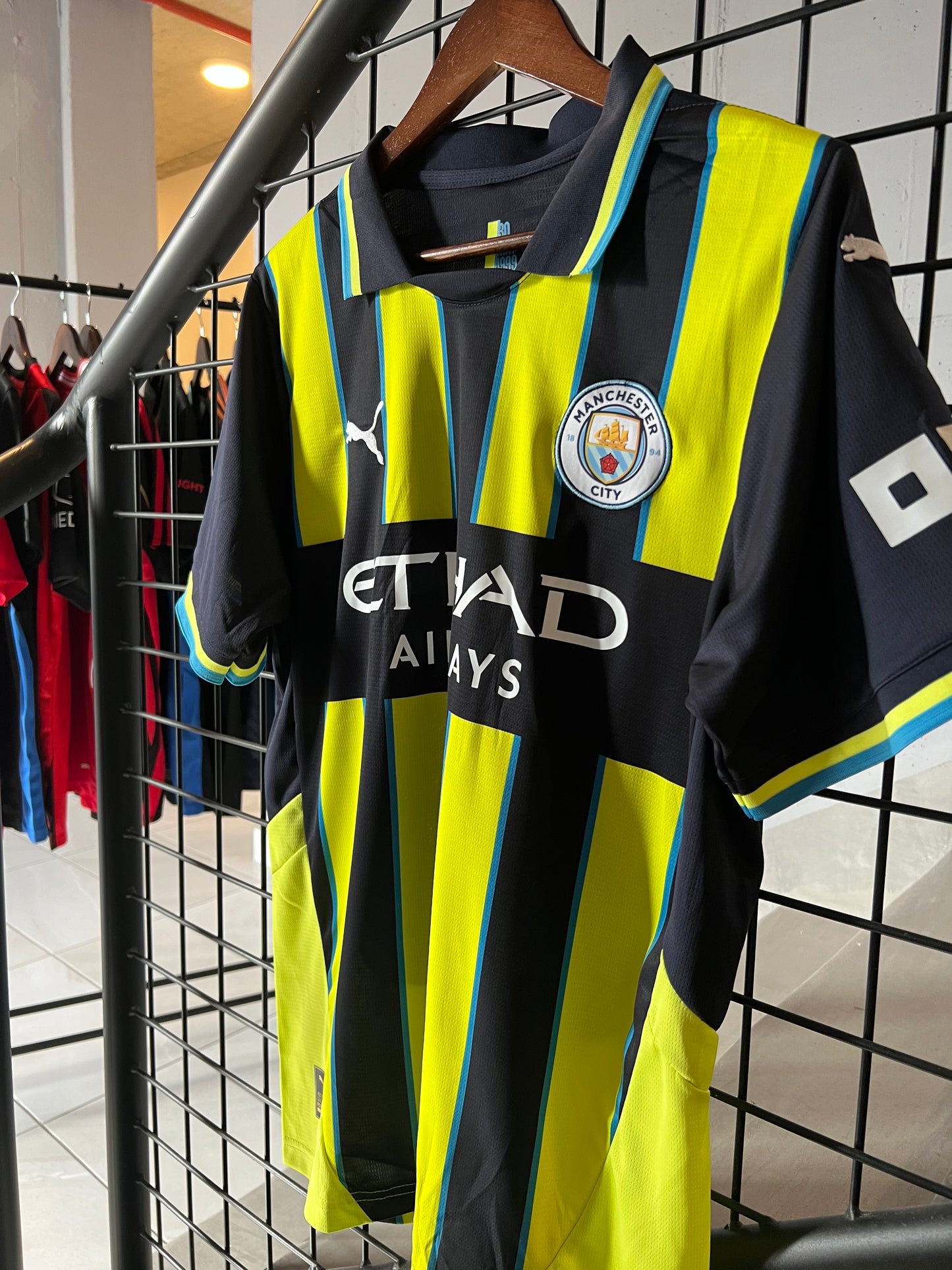 2024-25 MNCI Away Fan