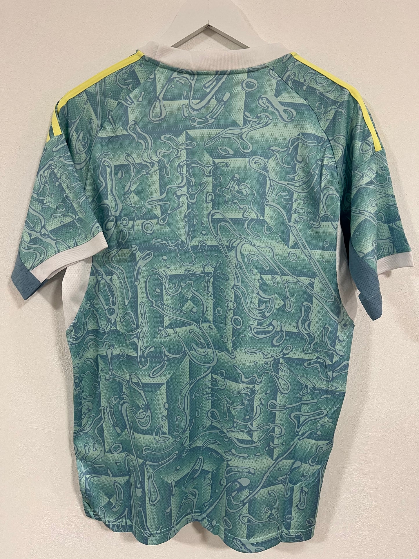 2025-26 JNS Away Fan