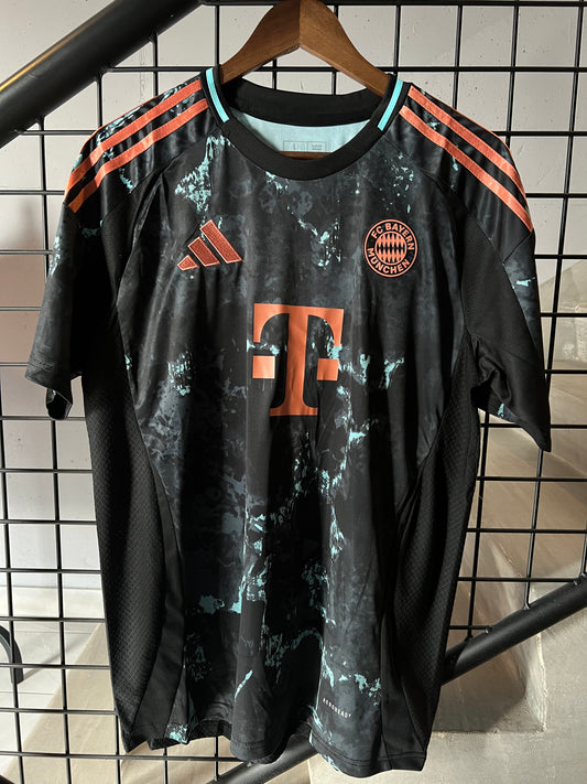 2024-25 FCBM Away Fan