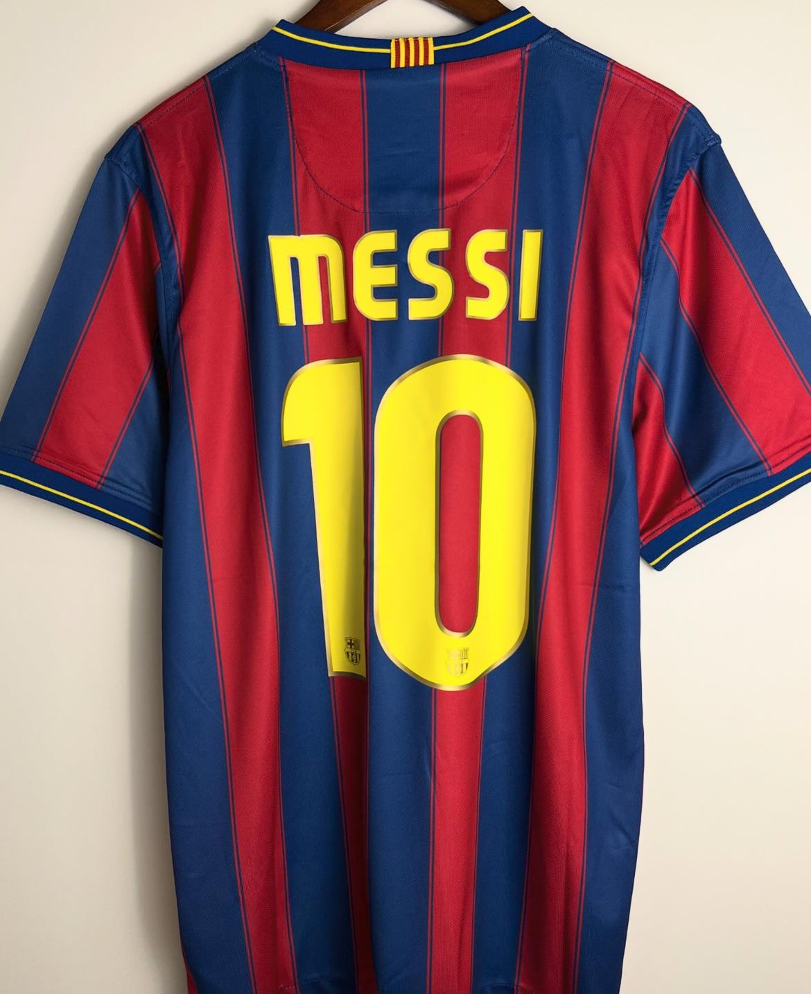 2009-10 Barcelona Home (Messi) – Golazzo Shirts