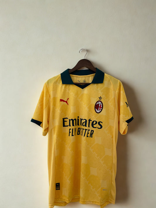 2025-26 ML Third Fan